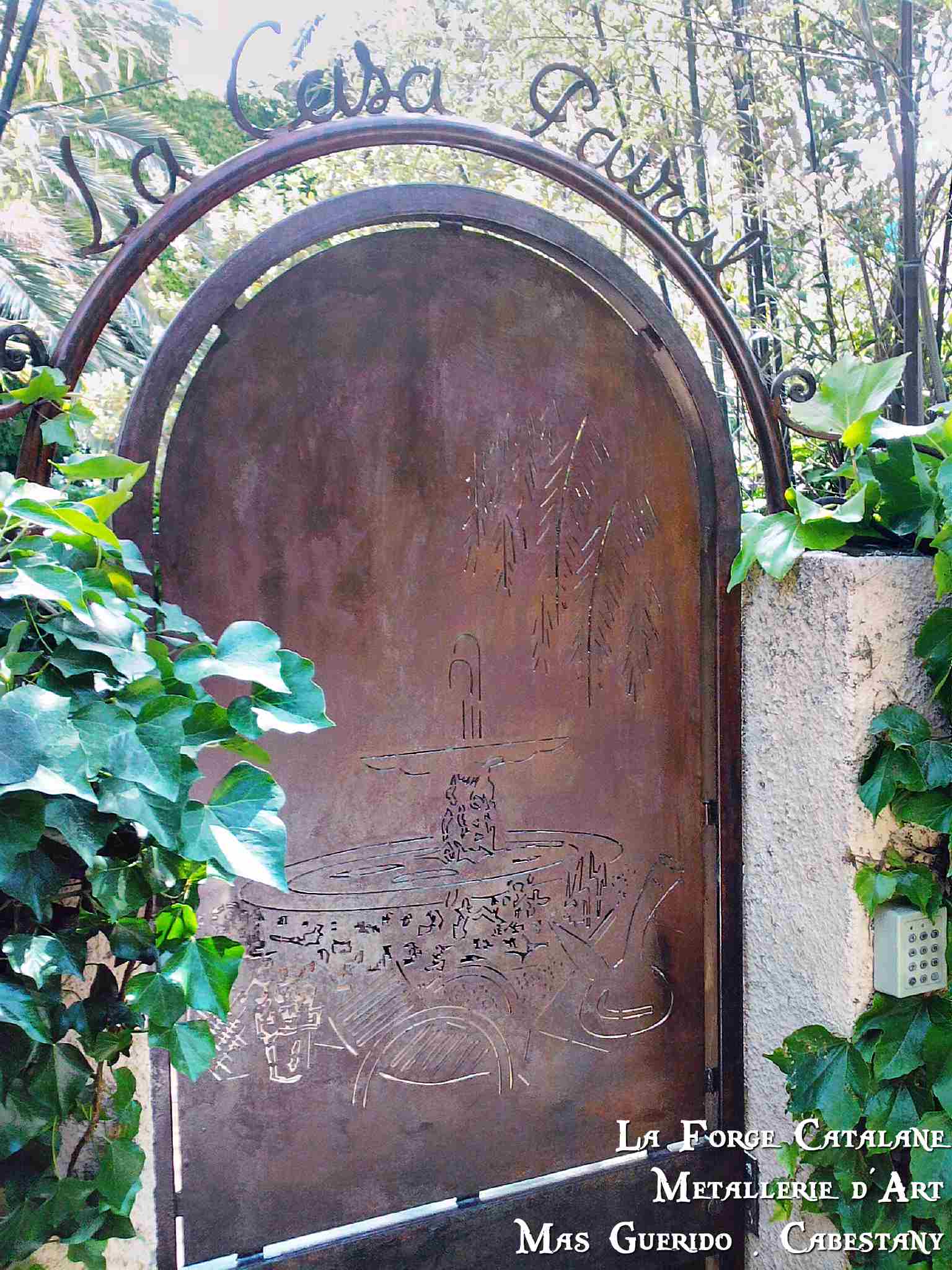 porte tolee cintree decoupe laser collioure forge catalane.jpg